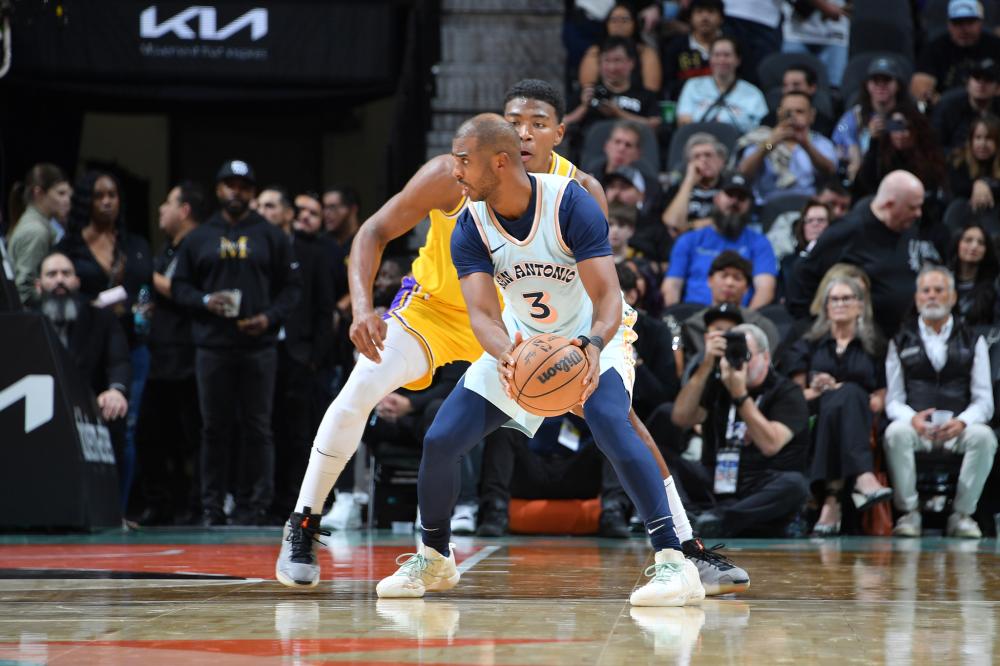 黎带来了更 黎带来了更