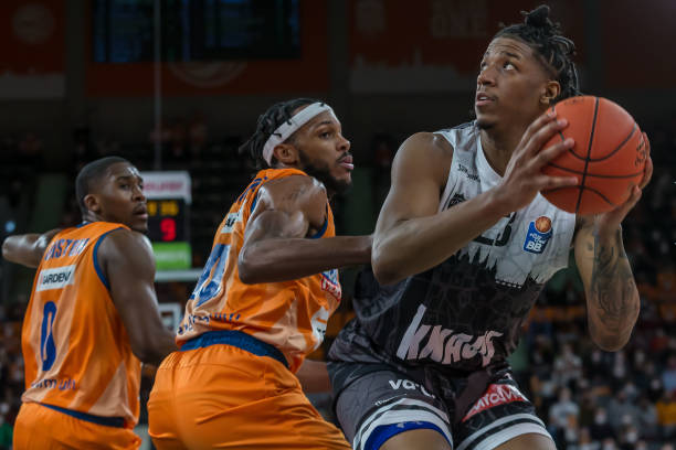 分球表现 分球表现