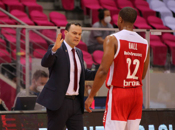 沃尔夫自揭伤疤：梅赛德斯目前的状态低于车队的底线